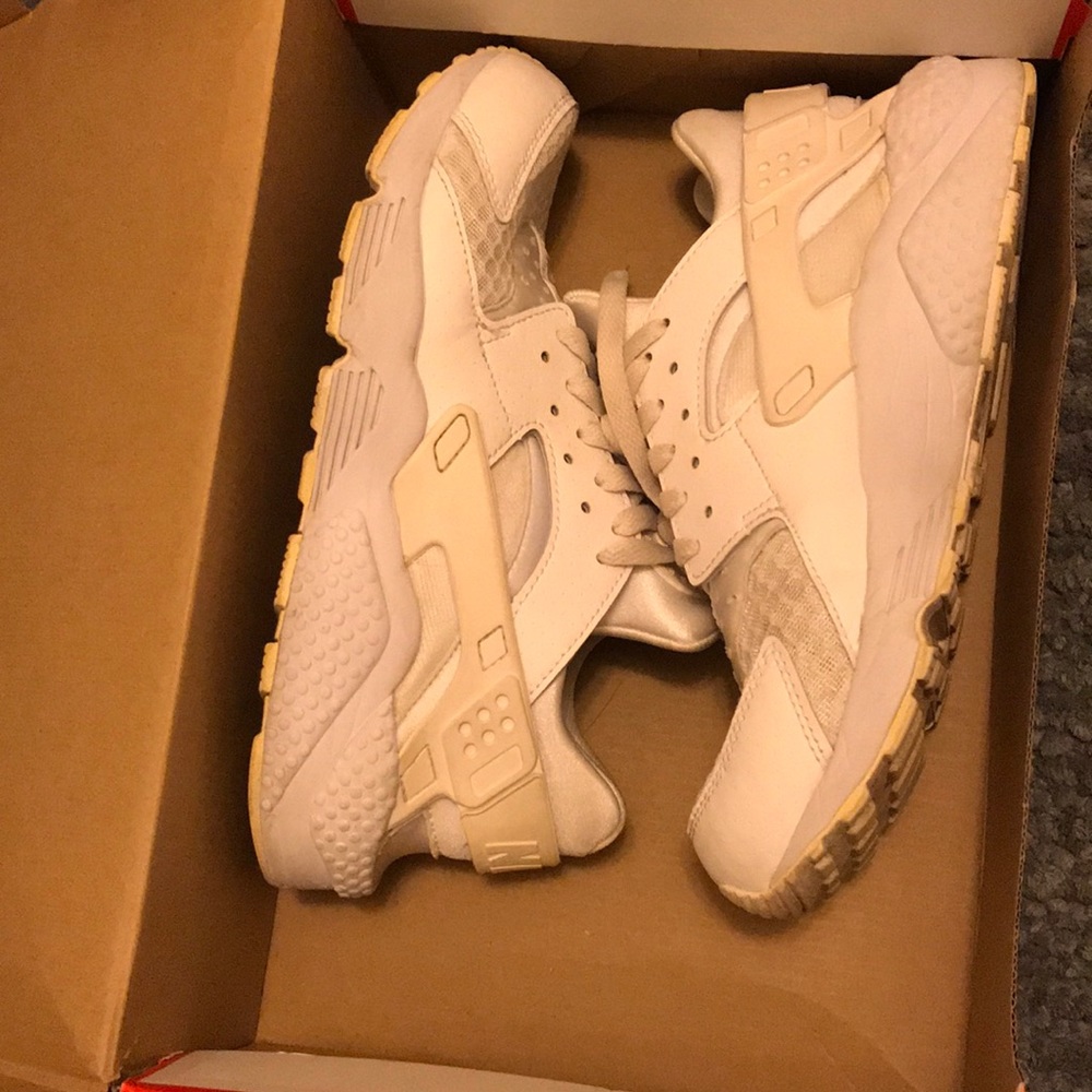 Nike Air Huaraches